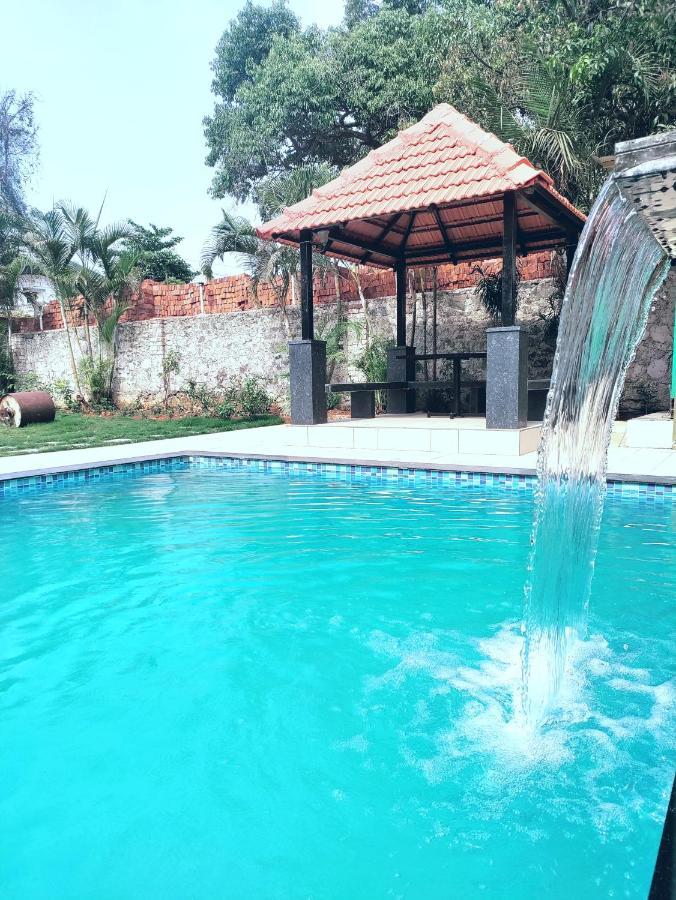 Mountview Resort Лонавала Экстерьер фото