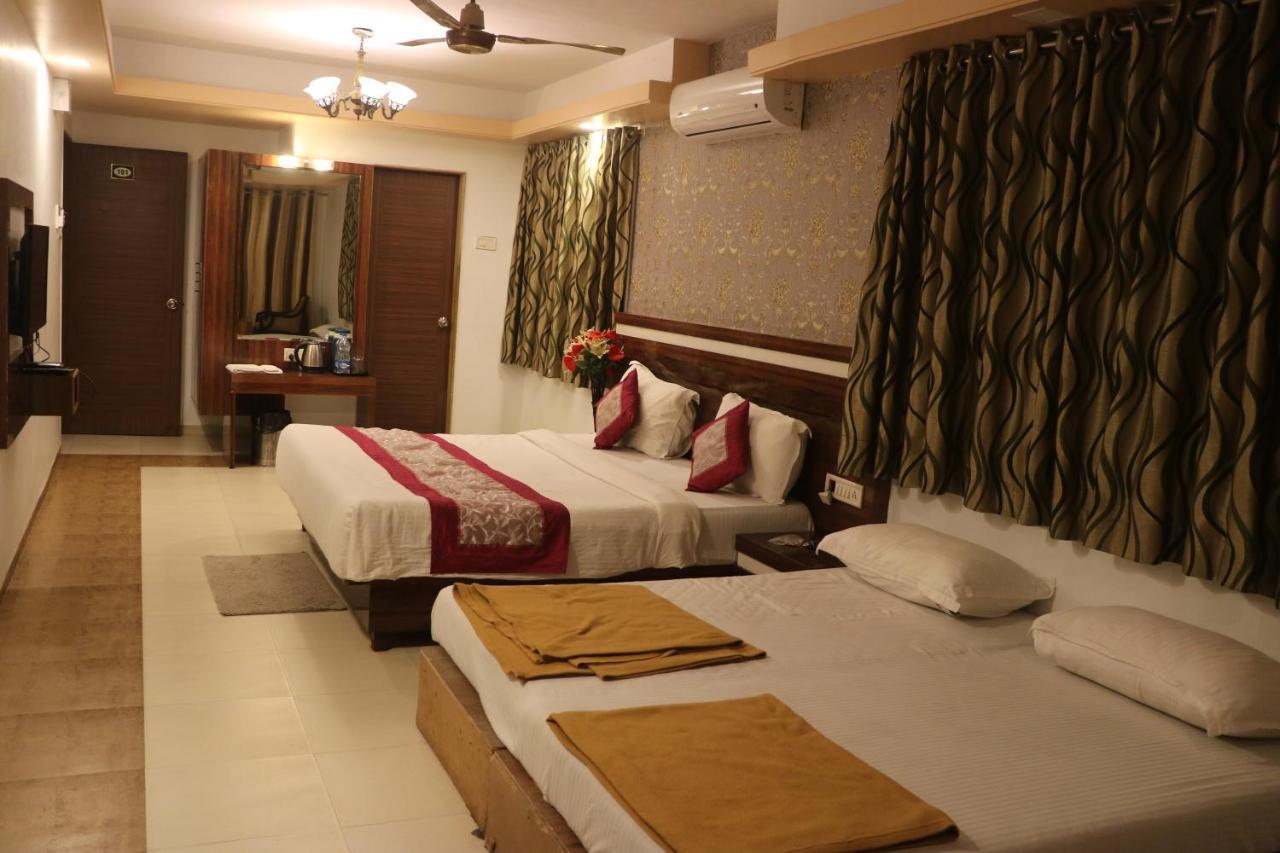 Mountview Resort Лонавала Экстерьер фото