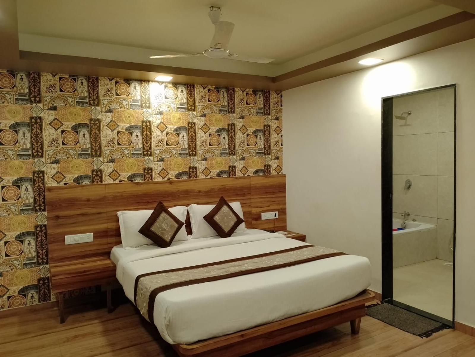 Mountview Resort Лонавала Экстерьер фото