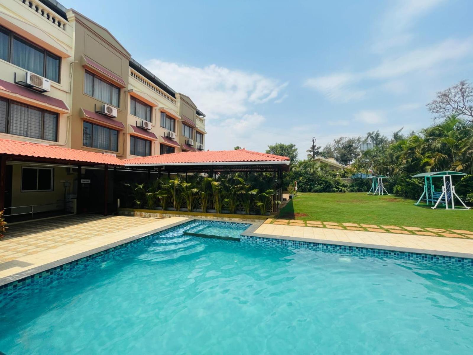 Mountview Resort Лонавала Экстерьер фото